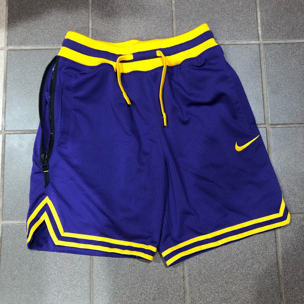 Nike DNA mesh shorts “Lakers”